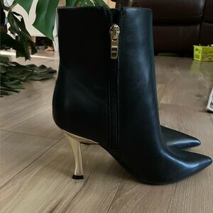 Nine West Black Heeled Boots with Metallic Accents